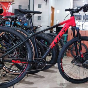 Cult Adventure 29er 9 Speed